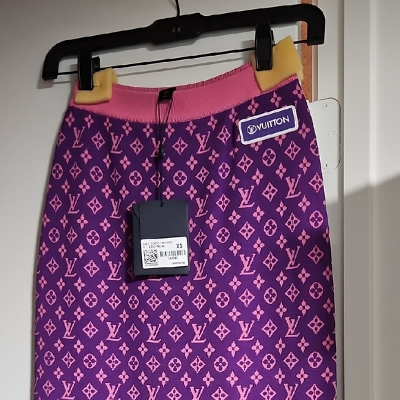Louis Vuitton Purple and Pink Midi Pencil Skirt for Work